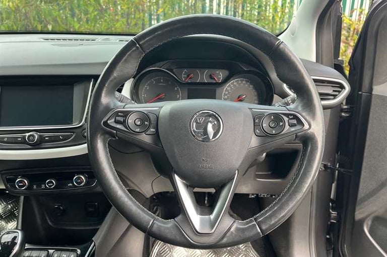 2021 Vauxhall Crossland 1.2i (83 PS) Griffin 5 Door Petrol SUV *** 1 Private Owner from New ***  ...