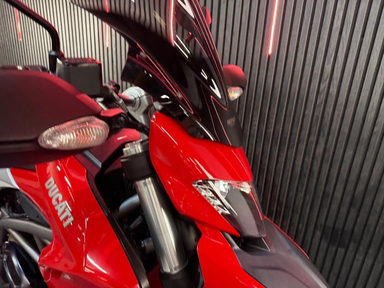 2015 Ducati Hyperstrada 821 821 Euro 3
