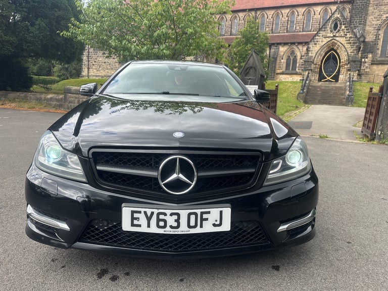 image for Mercedes-Benz, C CLASS, Coupe, 2013, Semi -Auto, 2143 (cc), 2 door C220 Amg sport
