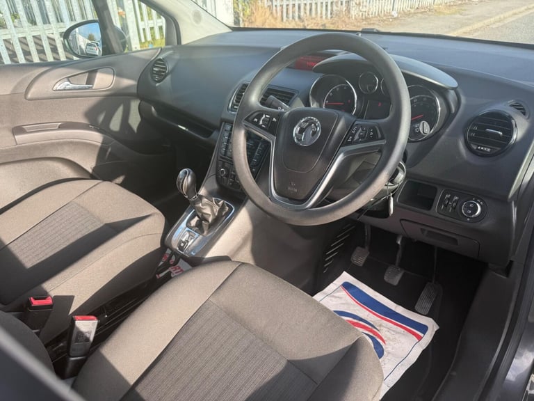 2011 Vauxhall Meriva 1.4 16V Excite Euro 5 5dr MPV Petrol Manual