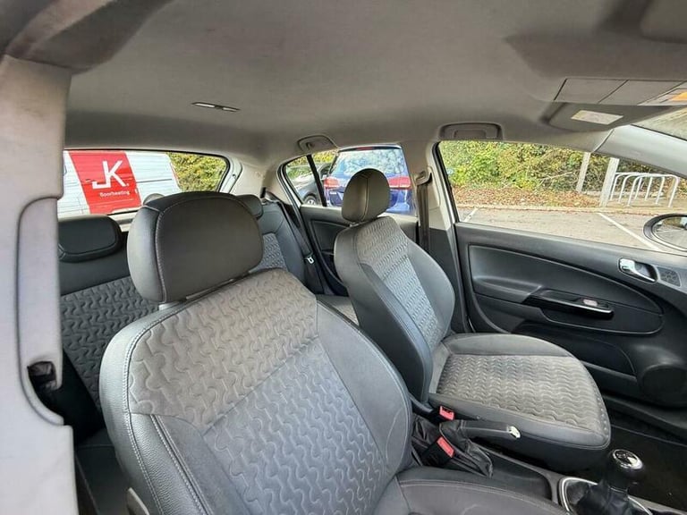 2015 Vauxhall Corsa 1.2 SE 5dr HATCHBACK PETROL Manual