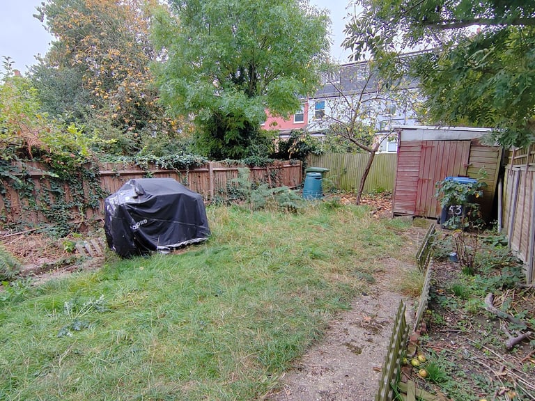 4 Bedroom terraced house to rent in lovely residential area of Dollis Hill, NW10