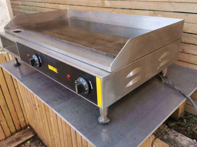 Buffalo Double Contact Grill ideal for cafe restaurant or kitchen