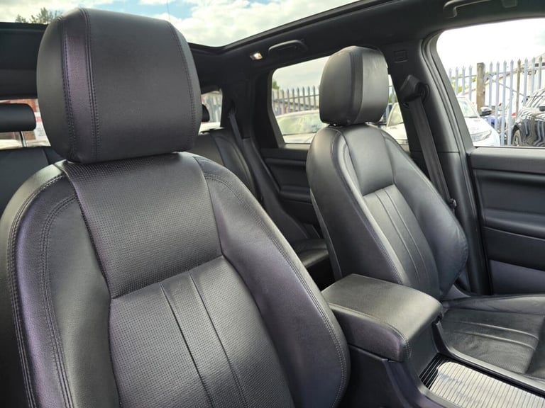 2018 Land Rover Discovery Sport 2.0 TD4 Landmark SUV 5dr Diesel Auto 4WD Euro 6 (s/s) (180 ps) ES...