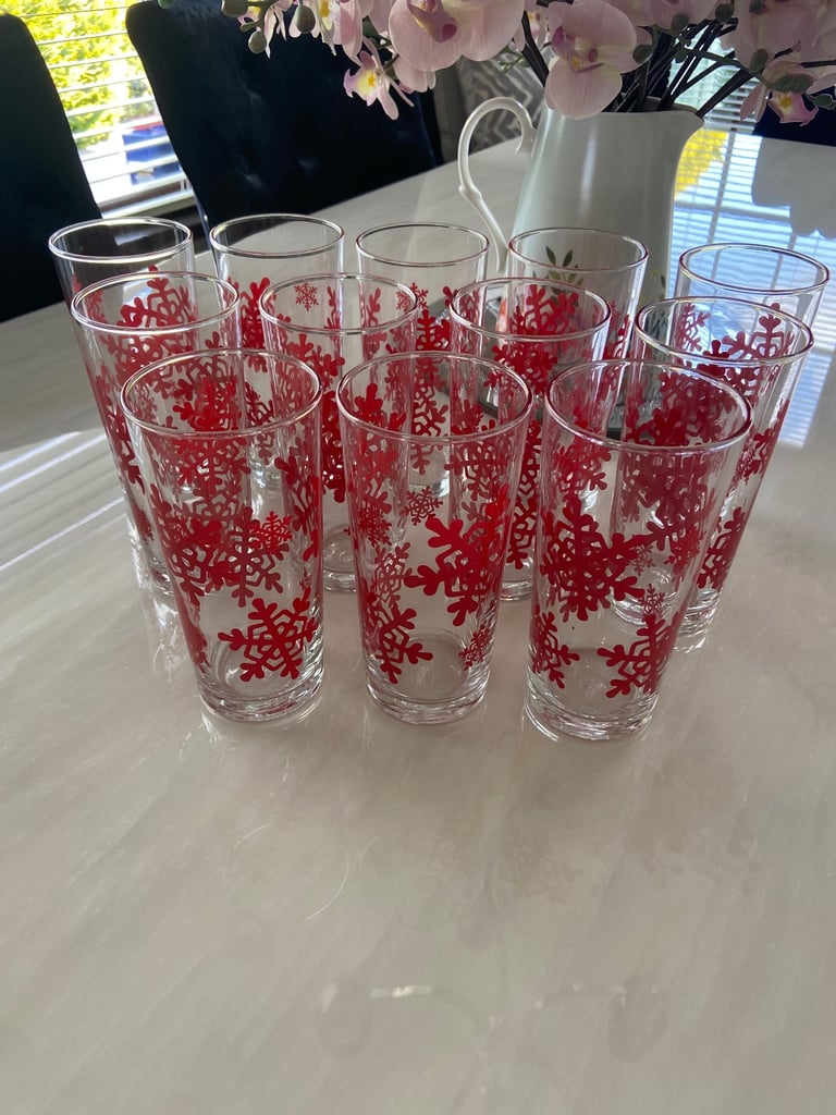 image for Set Of 12 Red Snowflake Tumblers - UNUSED 