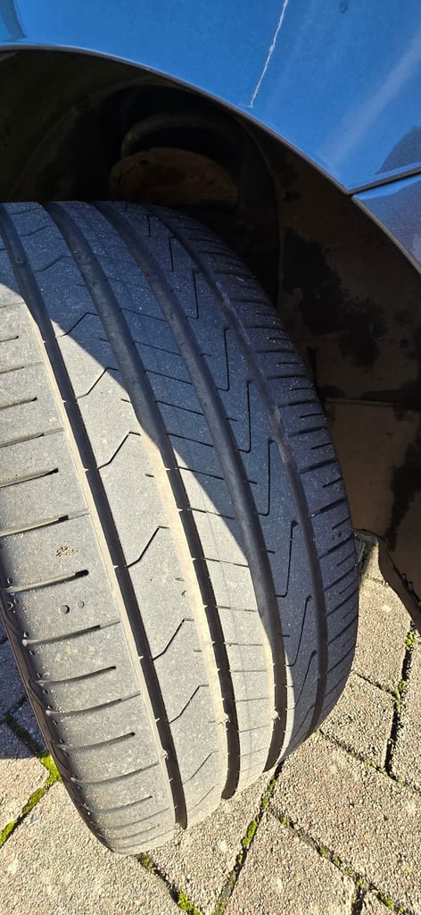 Volkswagen, PASSAT, Saloon, 2015, Manual, 1968 (cc), 4 doors