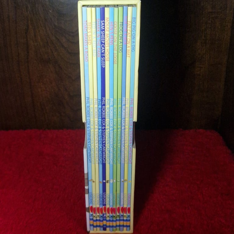 Usborne Phonics Readers – Complete 12 Book Collection (Stephen Cartwright, 2006, 