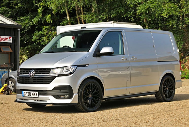 image for VOLKSWAGEN TRANSPORTER T6.1 150HP EURO 6 HIGHLINE SWB SPORLTINE STYLE Silver M