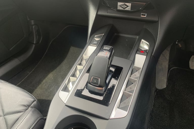2019 DS Automobiles DS 3 1.2 PureTech 130 Prestige 5dr EAT8 MPV PETROL Automatic
