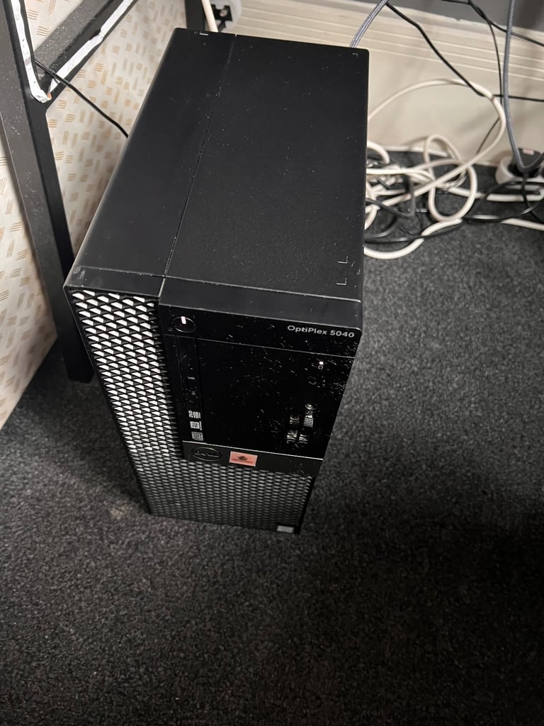 Dell Optiplex 5040  (256GB SSD, Intel Core i5-6500, 3.2GGHz, 16GB) Desktop