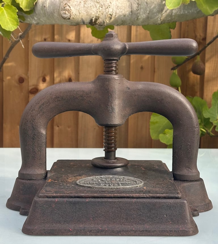 ANTIQUE FRENCH CAST IRON BOOK PRESS, NOTAIRE COPY BINDING PRESS - L CREPIN DOUAI, 1900s - WILL POST!