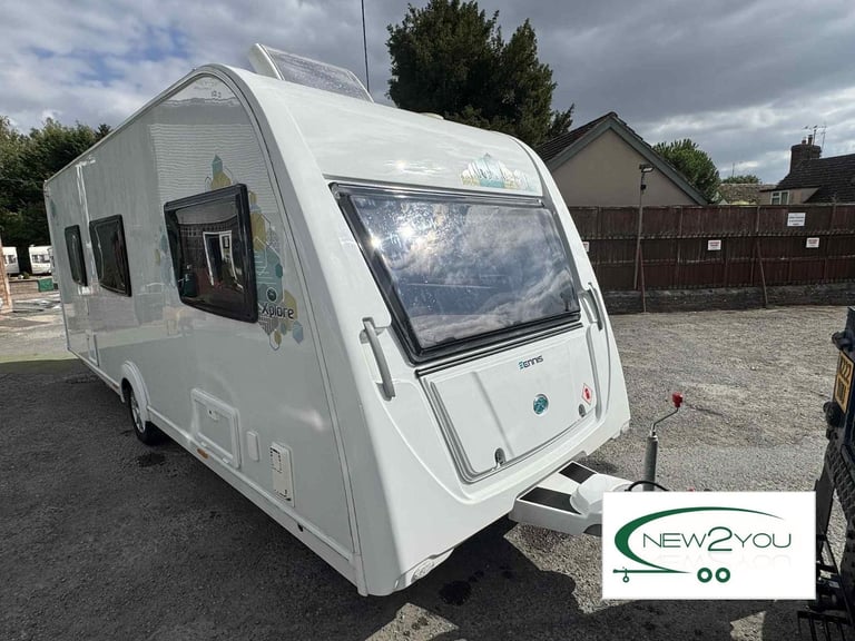2021 Elddis Xplore 586 - 6 Berth - FIXED BUNKS Caravan - STOCK NO E168