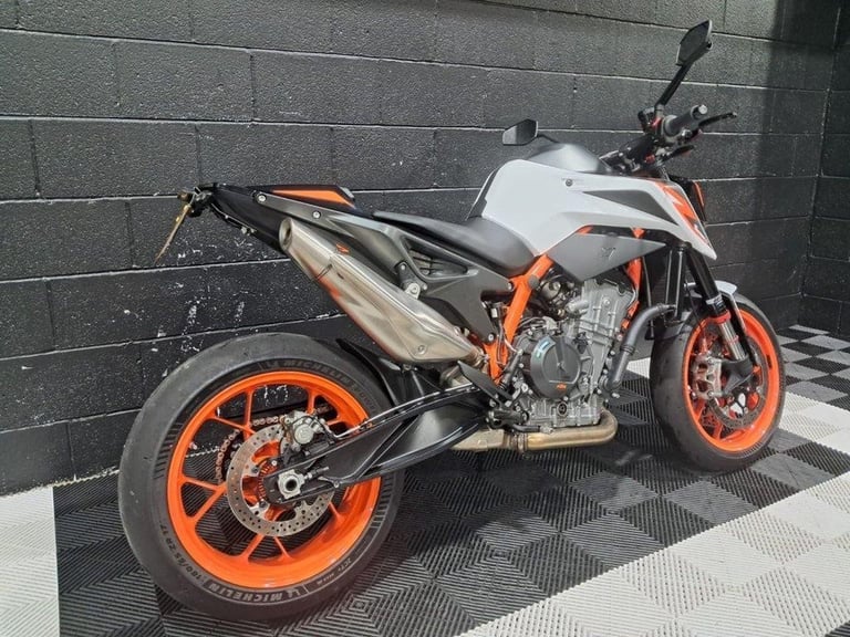 2021 21 KTM 890 DUKE R FINANCE SPECIALISTS APPLY NOW