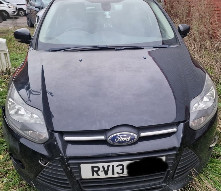Ford Focus Bonnet Black DYB 2013