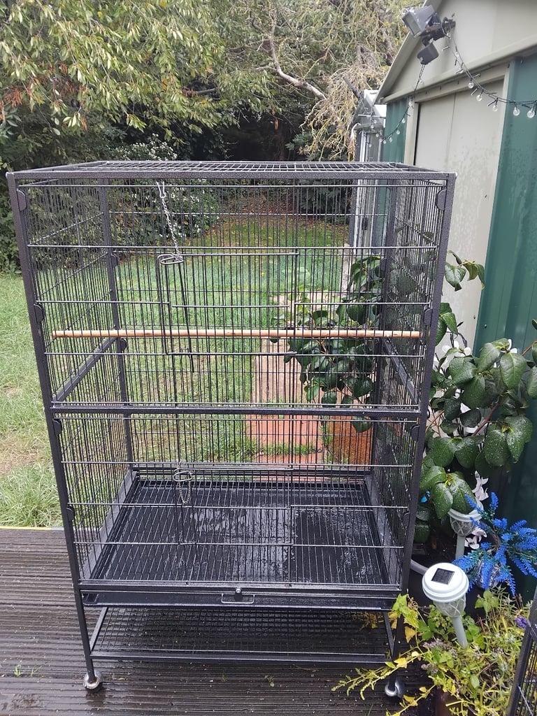 Large bird cage 