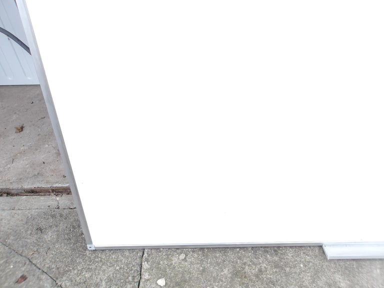 Large SAHARA White Board/Gridded On Reverse Size 120 cm x 90.5 cm 