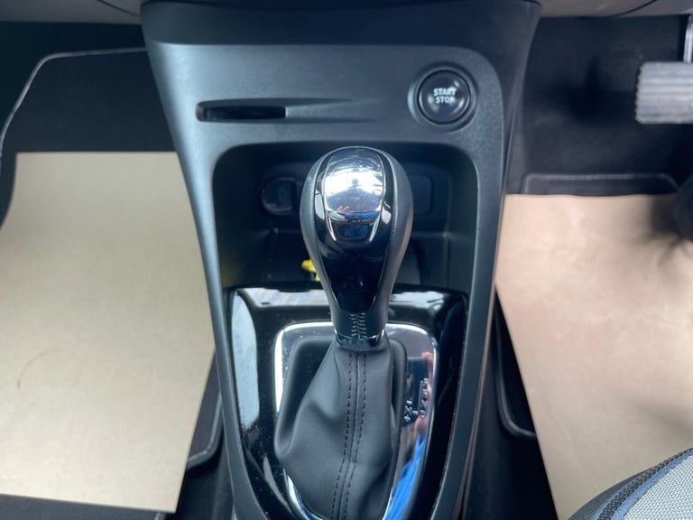 2014 Renault Captur 1.5 dCi Dynamique S MediaNav SUV 5dr Diesel EDC Euro 5 (90 ps) HATCHBACK Dies...