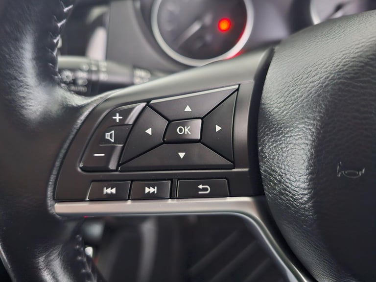 2018 Nissan Qashqai 1.2 DIG-T Acenta XTRON Euro 6 (s/s) 5dr HATCHBACK Petrol Automatic