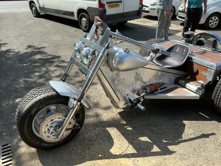 AGAINST THE WINDS trike free delivery