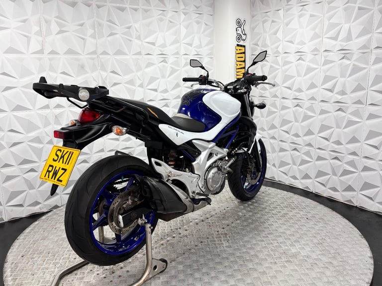 2011 Suzuki Gladius 650 | *WARRANTY PROVIDED*