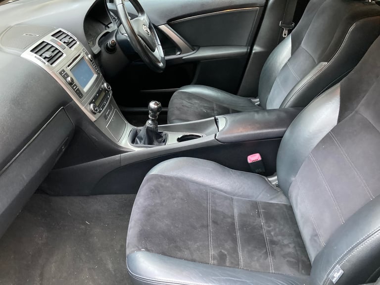 Toyota, AVENSIS, Estate, 2014, Manual, 1998 (cc), 5 doors