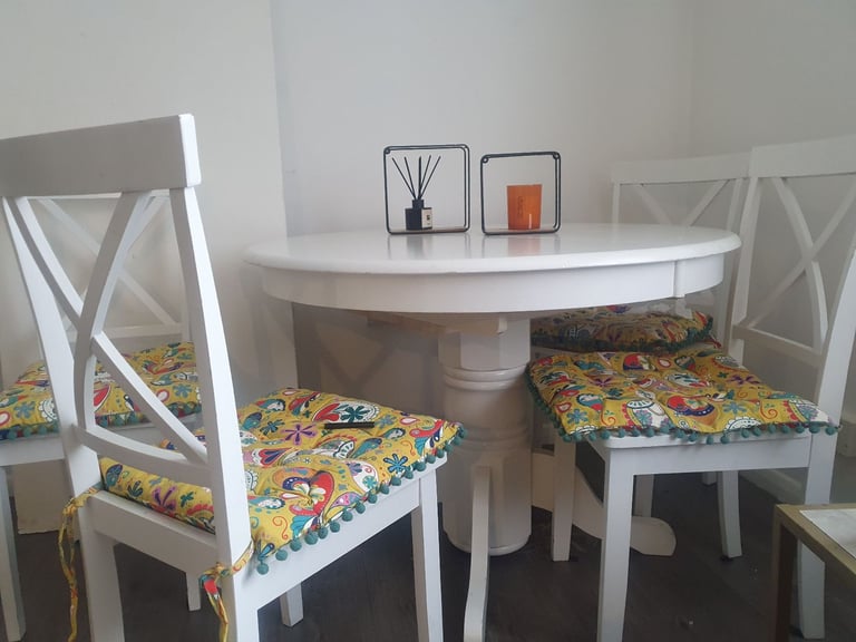 Dinning table chairs 