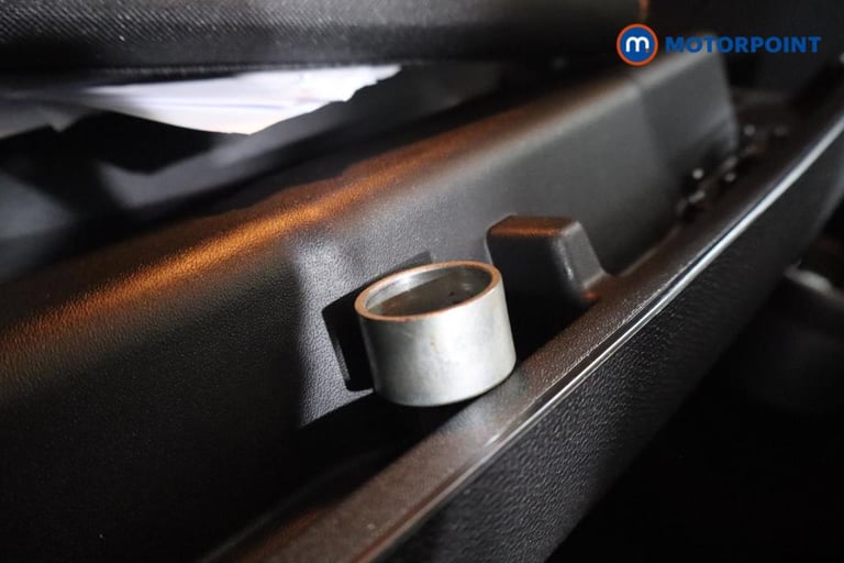 2016 MINI Countryman 1.6 Cooper 5dr HATCHBACK PETROL Manual