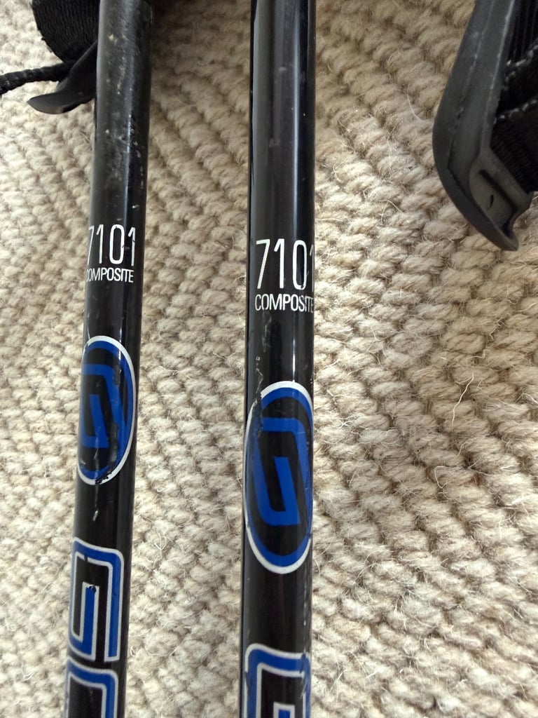 Ladies Salomon Skis