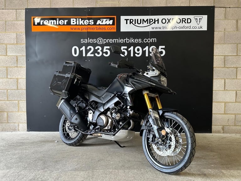 STUNNING ONE OWNER 2023/23 SUZUKI V-STROM 1050 DE MOTORCYLE 
