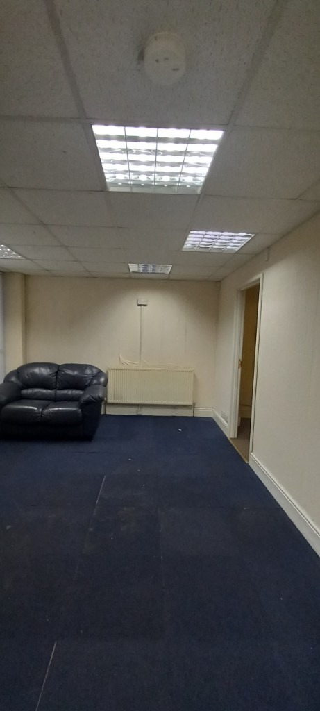 **LET BY**1 BEDROOM**GROUND FLOOR FLAT**LONGTON**