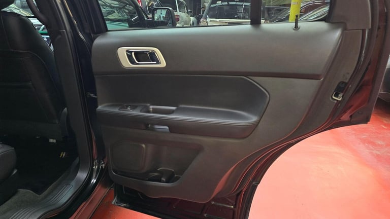 2013 Ford Explorer 3.5 XLT 4WD 7 SEATS LEFT HAND STOW &amp; GO SUV Petrol Automatic