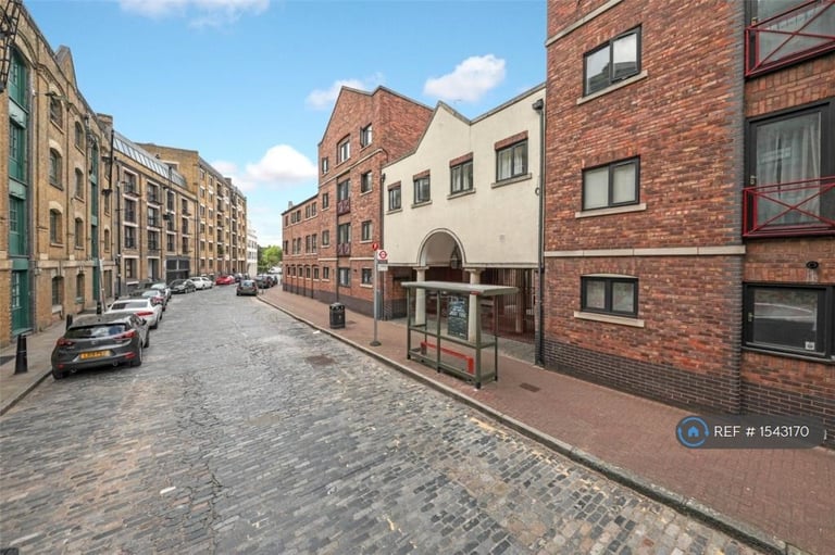 image for 2 bedroom flat in Prospect Place, London, E1W (2 bed) (#1543170)