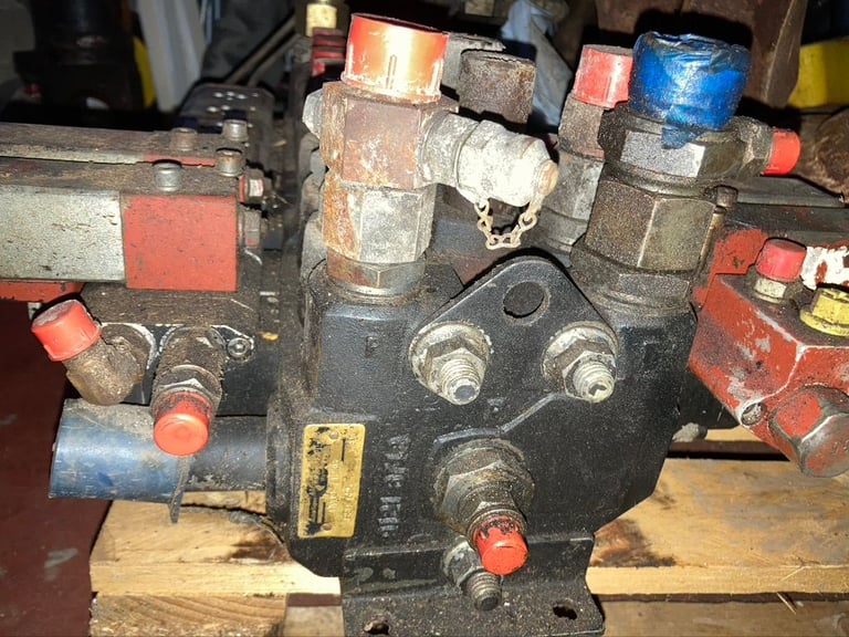 Hydraulic valve block - untested