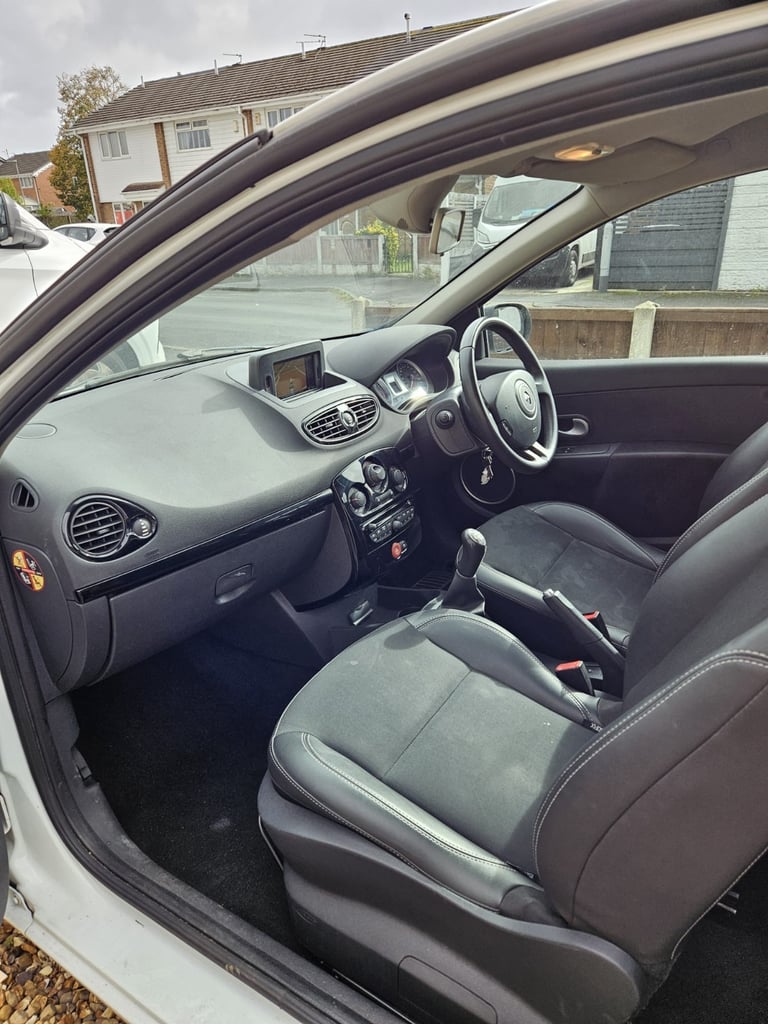 Renault, CLIO, Hatchback, 2012, Manual, 1149 (cc), 3 doors