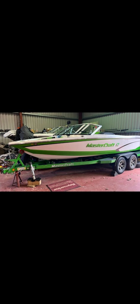 image for Mastercraft Prostar 2014 tournament ski boat speedboat 