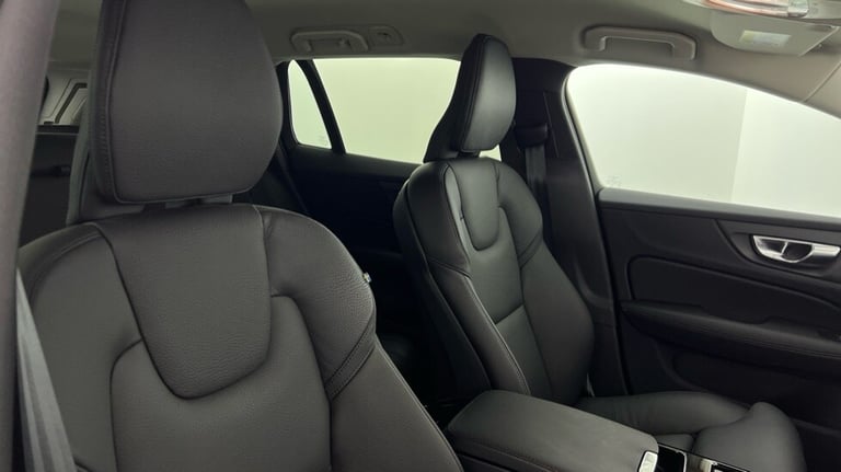 2025 Volvo V60 Plus, T6 AWD Plug-in hybrid, Electric/Petrol, Dark Estate Petrol Parallel PHEV Aut...