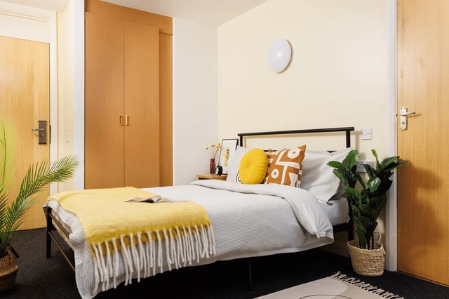 Student Ensuite Room £104pw in Sheffield City Centre