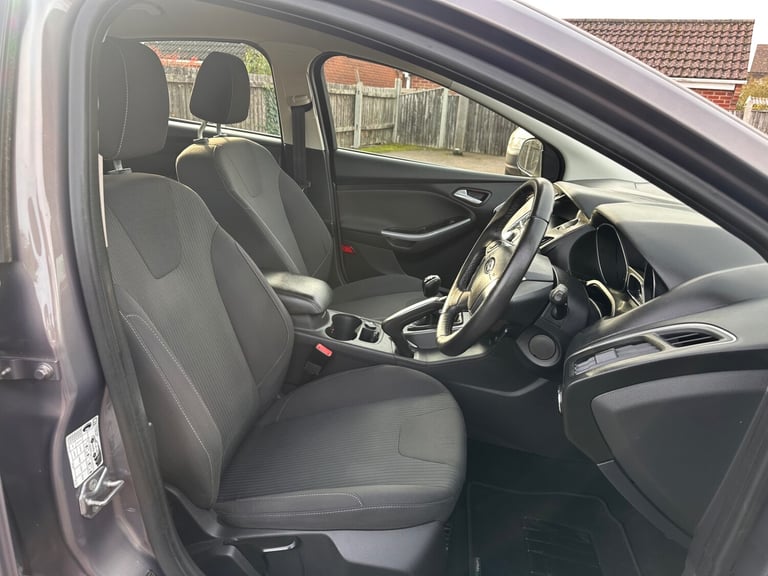 2012 Ford Focus 1.6 TDCi 115 Titanium 5dr HATCHBACK Diesel Manual