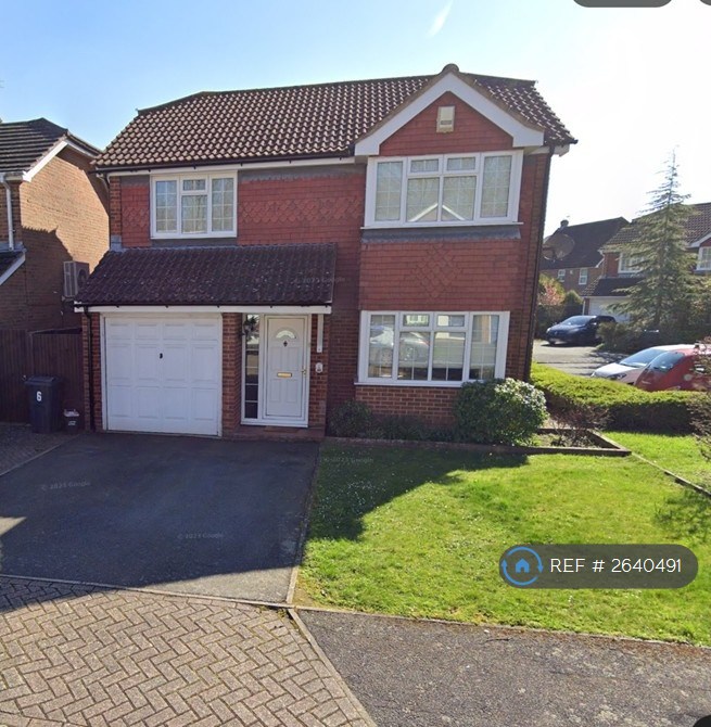 4 bedroom house in Hoppers Way, Ashford, TN23 (4 bed) (#2640491)