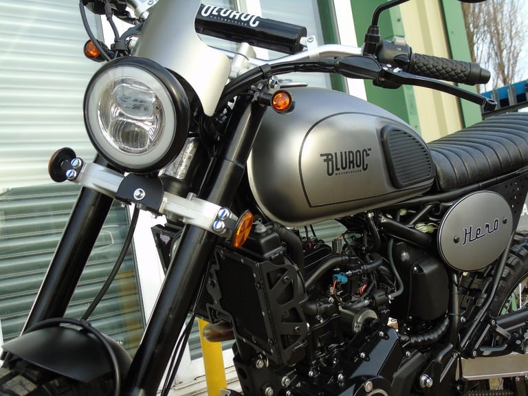 Bullit Bluroc Motorcycles Hero 250cc 2025 Brand New Retro Modern Scrambler 