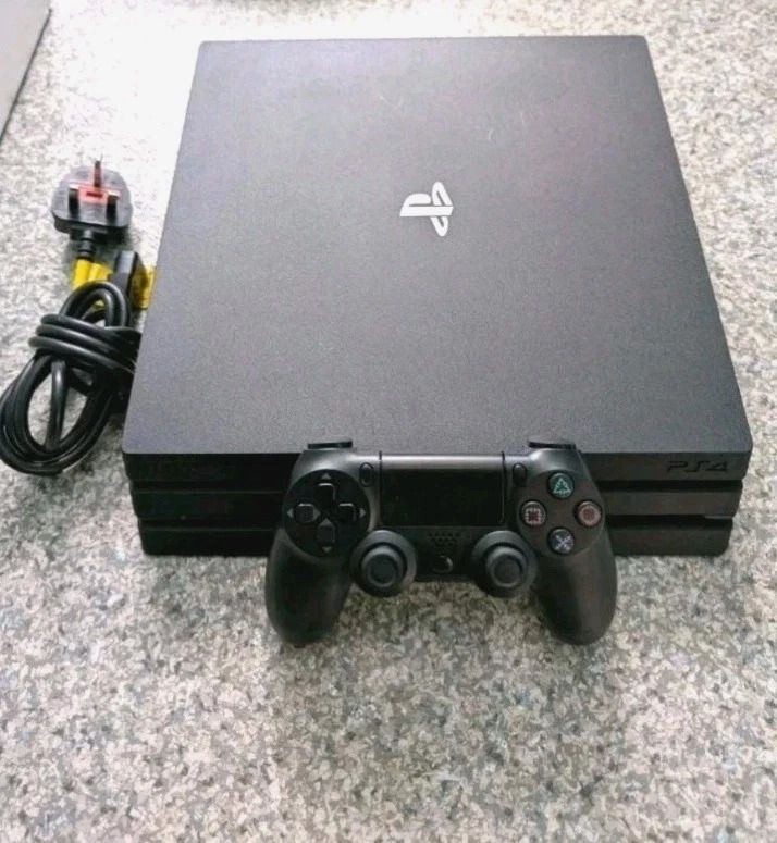 Sony PlayStation 4 PS4 Pro 1TB with controller