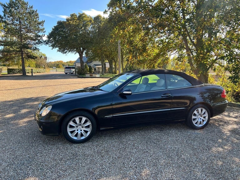 2006 Mercedes-Benz CLK 3.0 CLK280 Elegance Cabriolet 7G-Tronic 2dr CONVERTIBLE Petrol Automatic