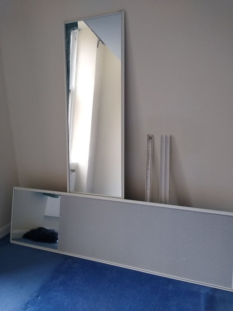Wardrobe sliding doors 