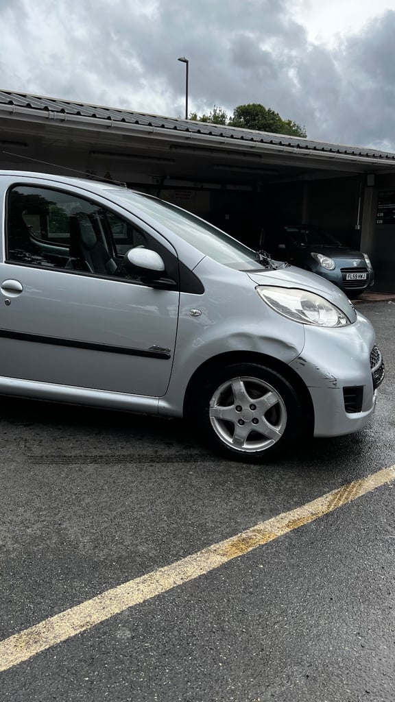 Peugeot, 107, Hatchback, 2010, Manual, 998 (cc),5 doors - Image 10