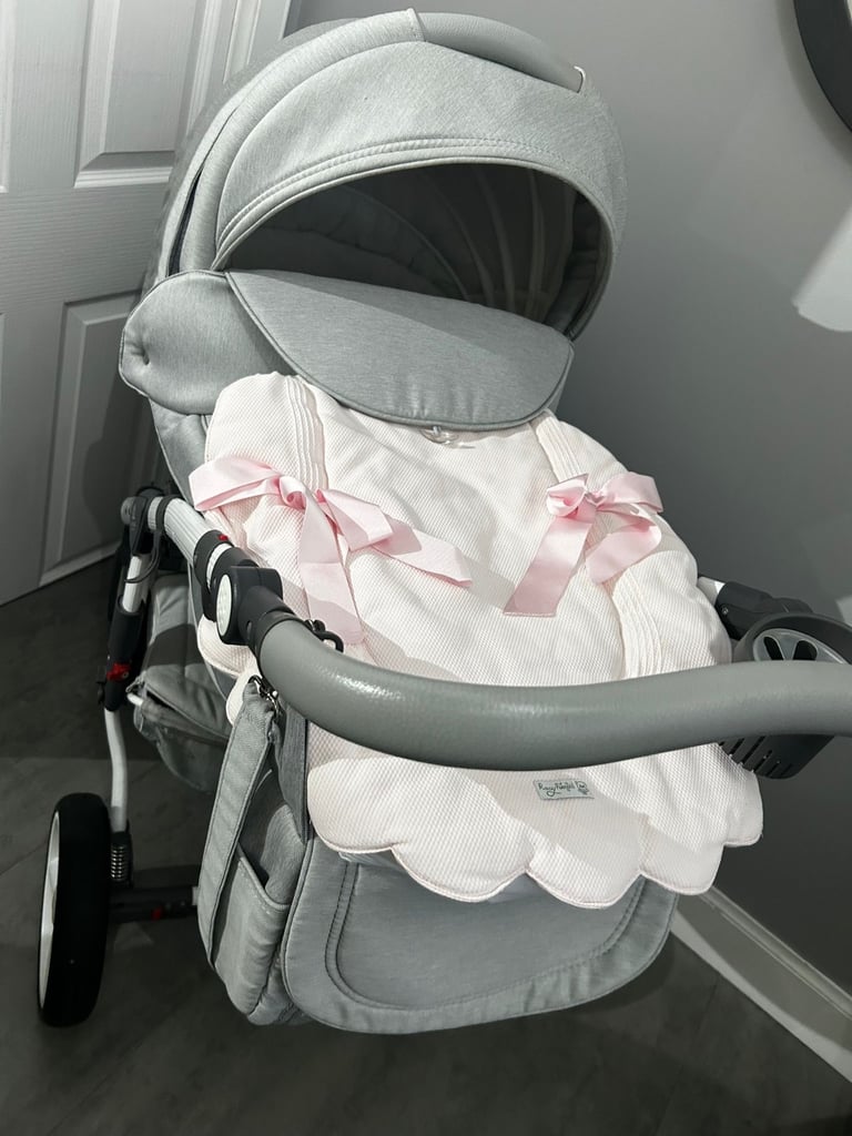 Jan Stewart pram set