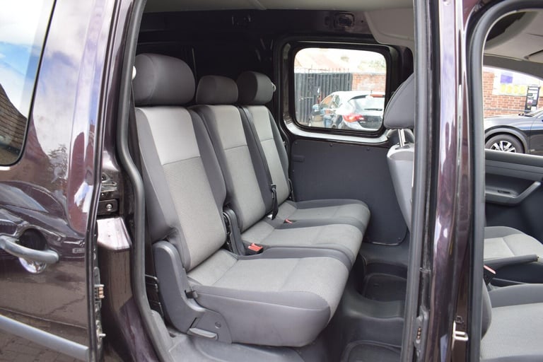 2013 Volkswagen Caddy Maxi 1.6 TDi C20 Maxi Life FWD 5dr (Window) MPV Diesel Manual