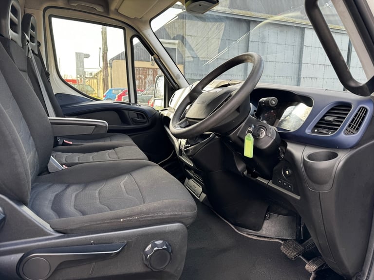 2016 Iveco Daily Iveco Daily 70-210 3.0 Auto-Hi-Matic 2016 Euro-6 14f Curtainsider Van NA Diesel ...