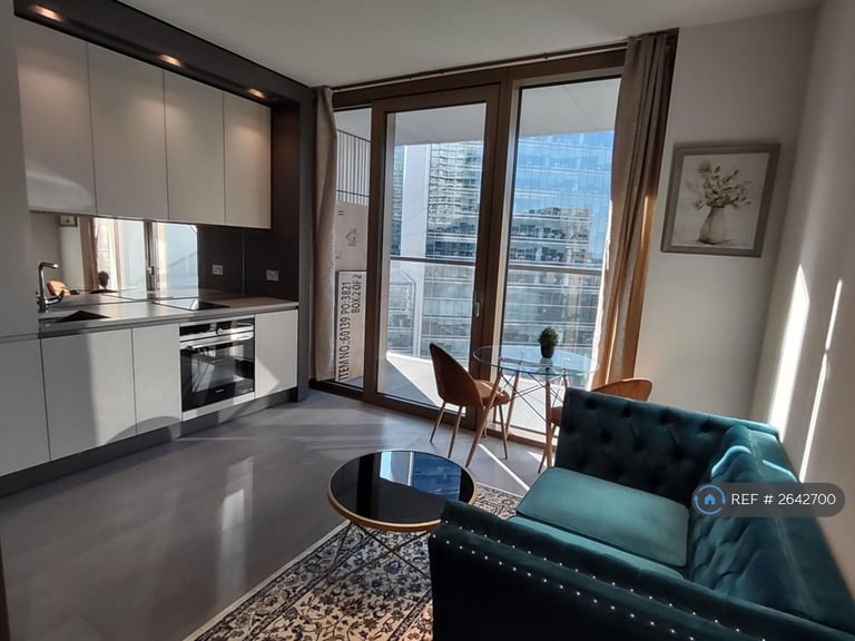 Studio flat in One Park Drive Canary Wharf, London, E14 (#2642700)