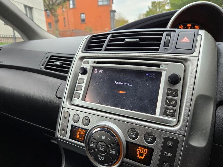 Toyota, VERSO, MPV, 7 Seater, 2012, Manual, 1998 (cc), 5 doors