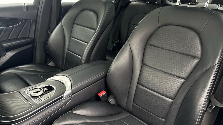 2017 Mercedes-Benz GLC 2.1 GLC220d AMG Line (Premium) SUV 5dr Diesel G-Tronic 4MATIC Euro 6 (s/s)...